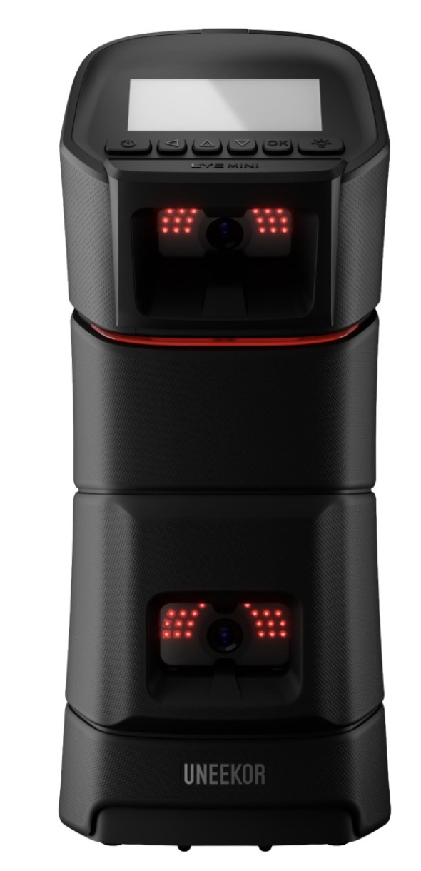 Uneekor EYE MINI Launch Monitor